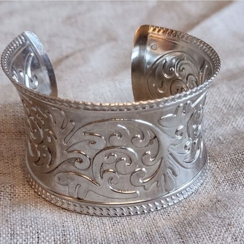Silvertone Metal Floral Wide Concave Cuff Bracelet 7.5"